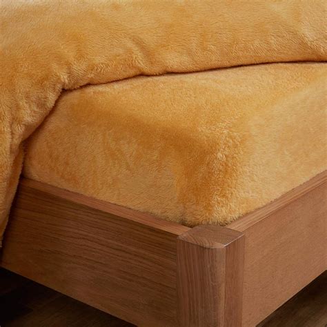 Brentfords Teddy Fleece Fitted Sheet Thermal Warm Soft Luxury Cosy Bedding Polyester Bear