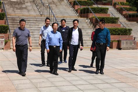 区政府（办） 区发改局 区经信局 区教育局 区科技局 区民政局 区财政局（国资办） 区人力社保局 区住建局（人防办、民. 西安市教育局副局长王纲一行莅临西安市曲江第一中学检查指导工作-西安市曲江第一中学欢迎您!