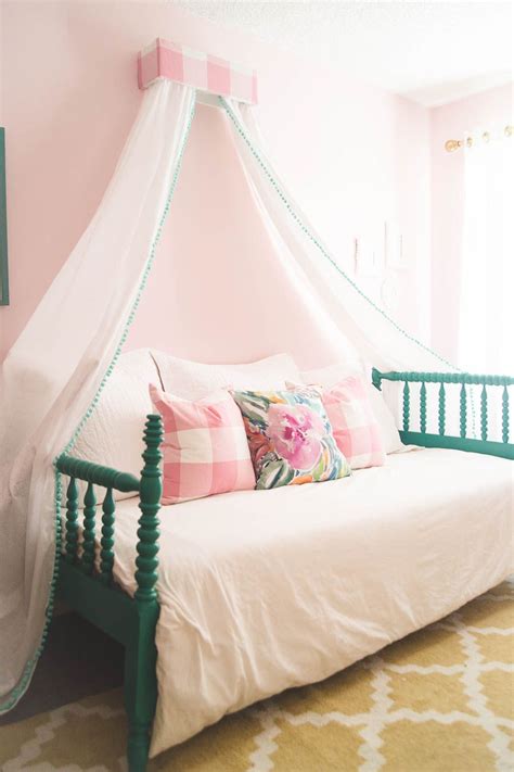 Betthimmel für kinderbetten jetzt entdecken. 21 Beautiful Girls' Rooms With Canopy Beds