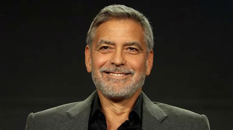 Jul 29, 2021 · george clooney and his family were caught in the devastating floods and mudslides that hit northern italy tuesday, as they vacationed in their picturesque lake como holiday home. George Clooney Filme: 11 Highlights mit dem Ocean's Eleven ...