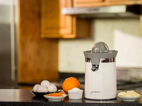Best 6 Electric Lemon Juicer And Squeezer Models Reviewed