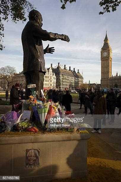 Anti Apartheid Hero Nelson Mandela Dies Aged 95 Photos And Premium High