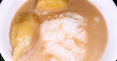 Sementara durian yang dipakai biasanya dari jenis durian lokal yang ada di wonosalam, durian petruk, ataupun durian montong yang terkenal dengan aroma dan rasa yang tajam dan mantap. 177 resep kolak durian enak dan sederhana - Cookpad