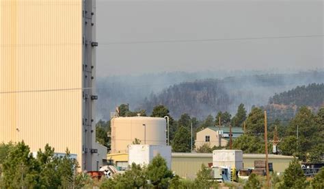 Wildfire Shuts Los Alamos Lab Forces Evacuations The Denver Post