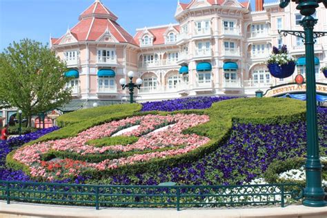 Top 10 Most Unique Attractions To Disneyland Paris Mini