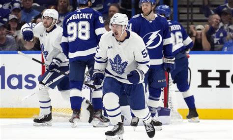 Maple Leafs Fans Go Mad After Team Pulls Off Comeback Against Tampa
