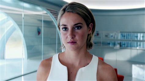 Review Allegiant Doubles Down On The Worst Aspects Of The Divergent