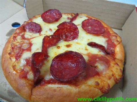 Personal favourites pizza from rm5 regular favourites pizza from rm10 large favourites pizza from rm15 promotion is for a limited time period only. CikLilyPutih The Lifestyle Blogger: RM5 Je untuk Personal ...