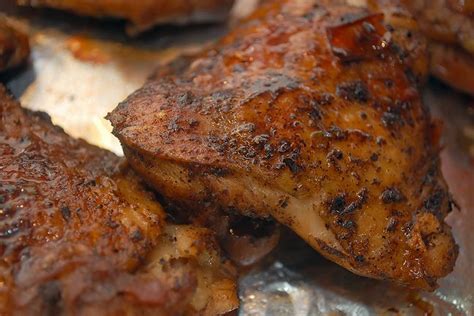 Udziec z kurczaka samo mięso pieczony na rożnie WP abcZdrowie