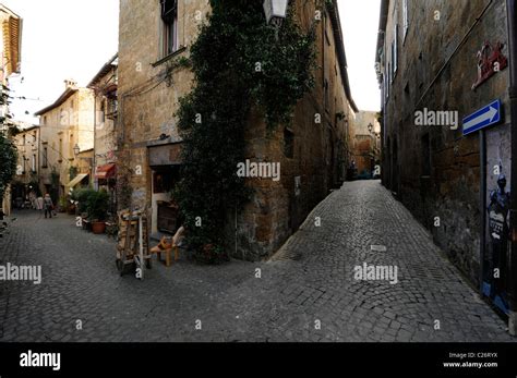 View Of A Street In The Medieval Town Of Orvieto Italy Stock Photo Alamy