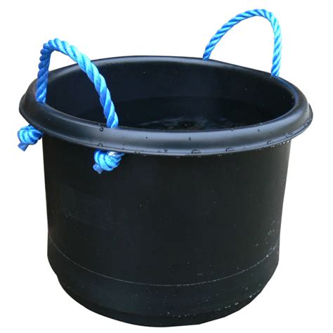 Water Buckets 31 68 Litres Uk Made Paxton Agricultural