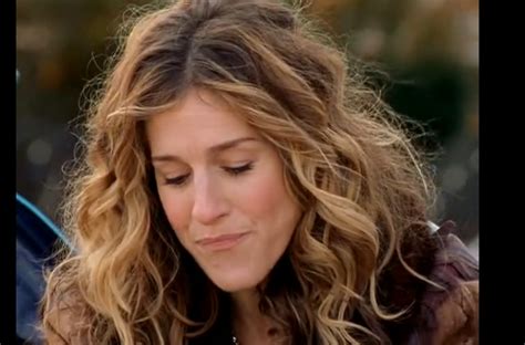 Carrie Bradshaws Hair Season 6 Carrie Bradshaw Hair Beauty Hair Color Wedding Hair And Makeup