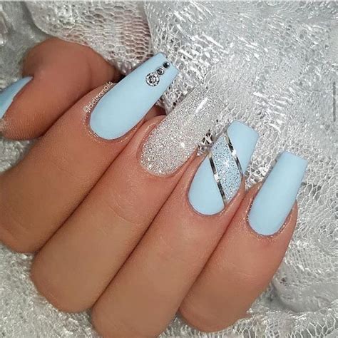 5 Nail Trends To Watch Out For This Summer Blue Gel Nails Blue Glitter