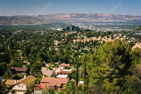 View Of The San Fernando Valley From Top Of Topanga Overlook In ⬇