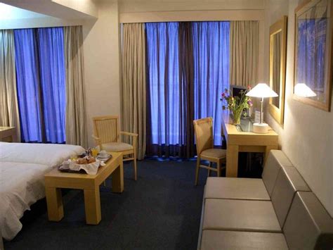 Dorian inn hotel offers 146 accommodations with safes and hair dryers. Family Room - Dorian Inn Hotel Omonia Athens City Centre ...
