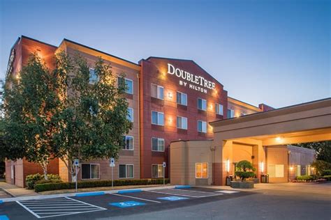 Being located in the heart of wine country has its benefits, as the best western dry creek inn offers weekly wine tastings on friday nights. Best Western Plus Mill Creek Inn - UPDATED 2017 Hotel ...