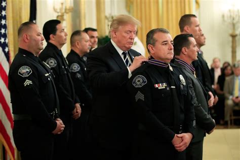 Video President Trump Presents 2019 Public Safety Medal Of Valor Awards
