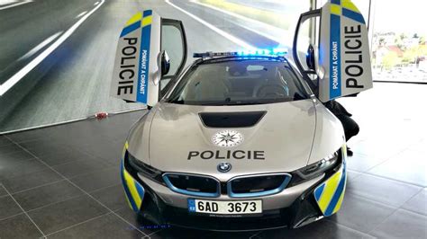 Nové policejní BMW i8 bude hlídkovat na dálnicích, radar ...