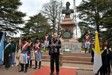 Acto Oficial En El Monumento Al Coronel Isidoro Suárez