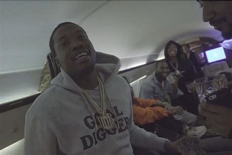 Meek Mill Takes Private Jet To The Dominican Republic In Glow Up