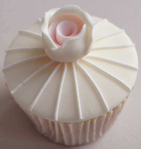 Vintage Wedding Cupcakes Little Paper Cakes Flickr