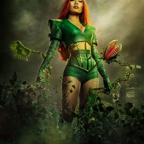Catwoman Vs Poison Ivy Cast