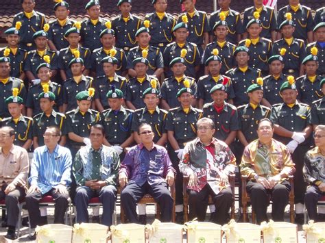 Jika disabit kesalahan mereka yang menduduki perhutanah hutan simpan kekal tanpa permit boleh didenda sebanyak rm50, penjara dua tahun atau. FREELITTLEBRAIN: Abdul Rahman: Lulusan Sijil Perhutanan ...