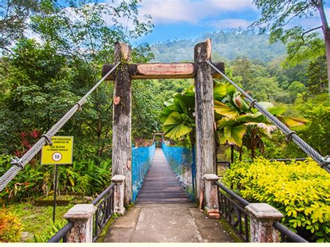 Karena phuket adalah sebuah pulau kecil di bagian barat thailand, phuket memiliki banyak pantai yang indah yang mengelilingi pulau tersebut. Melawat Tempat Menarik di Bentong Pahang - Findbulous Travel