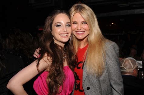 Christie Brinkley Gives Daughter Alexa Ray Joel An At Home Haircut