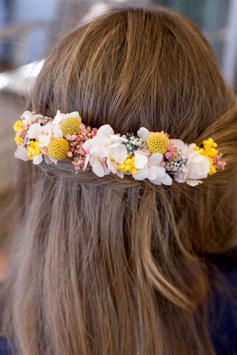 Ramo Y Tocado De Novia Con Flores Preservadas Flores En El Columpio