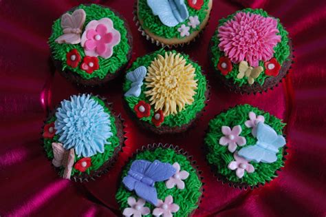 Customised Cakes By Jen Butterfly And Garden Cupcakes