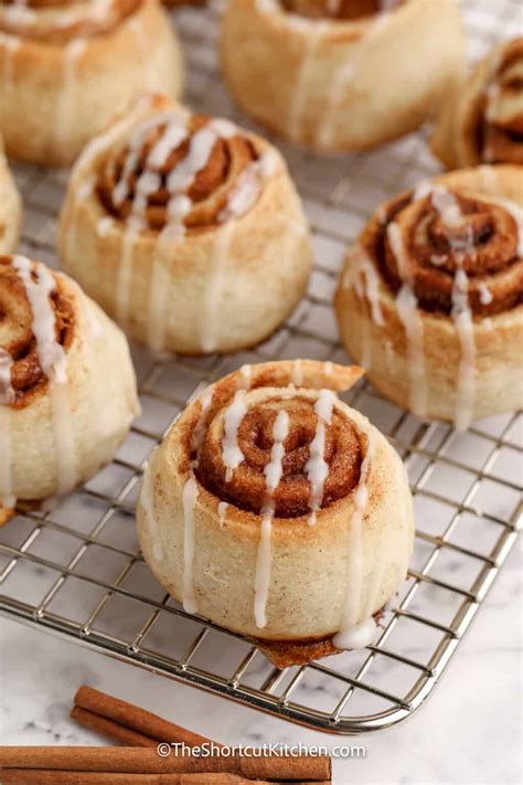 Pizza Dough Cinnamon Rolls Made With Pizza Dough The Shortcut Kitchen