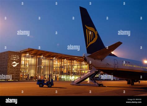 Limoges Airport Hi Res Stock Photography And Images Alamy