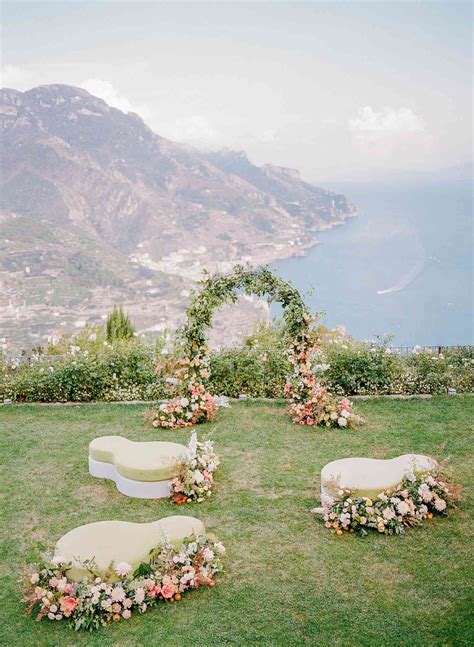 11 Unique Wedding Ceremony Seating Ideas