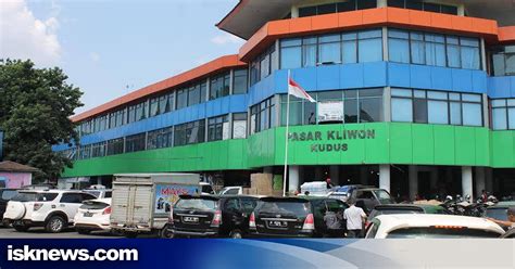 Kota kudus adalah kota kecil yang tak pernah tidur. Pasar Kliwon Kudus Bth Karyawan / Pasar Kliwon Kudus Bth ...