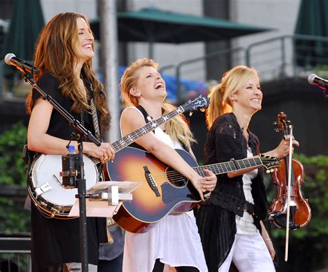 Why Did The Dixie Chicks Drop ‘dixie From Their Name The Us Sun