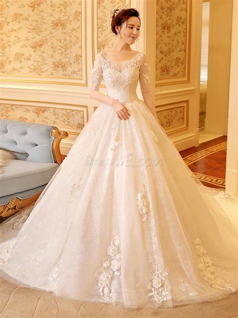Tips To Wear Your Wedding Dress Perfectly Dos And Donts