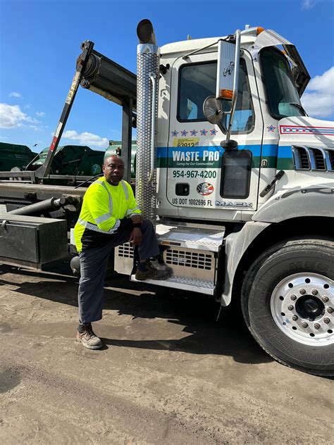 Waste Pro Driver Saves Life During a Car Crash - Waste Pro