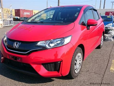 You get a 1.5l ivtec 4 cylinder and 5 speed automatic. Used Honda Fit New Shape | 2014 Fit New Shape for sale ...