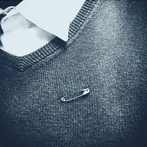 Britons Urged To Wear Safety Pins In Solidarity With Immigrants