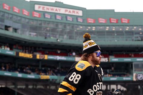 Winter Classic Winners Losers Bruins Stay Strong Penguins Sliding