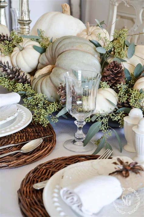 20 thanksgiving tablescape decorating ideas with natural elements fall table centerpieces