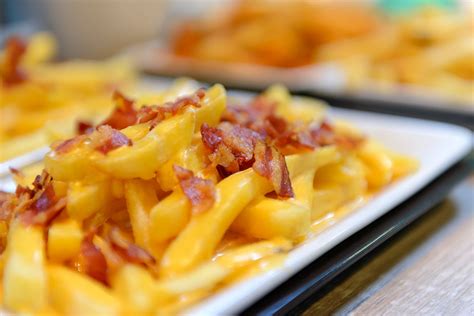 Mcdonalds To Offer Cheesy Bacon Fries In 2019