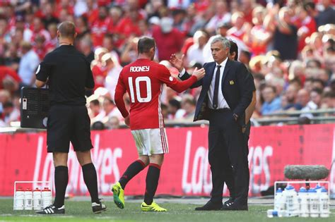 Manchester united manager jose mourinho hints at transfer window plans. Jose Mourinho: How Wayne Rooney Can Regain His Manchester ...