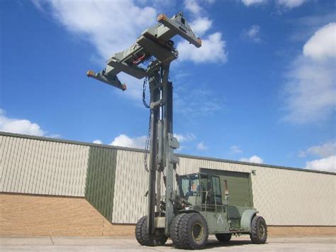 hyster    military container handler
