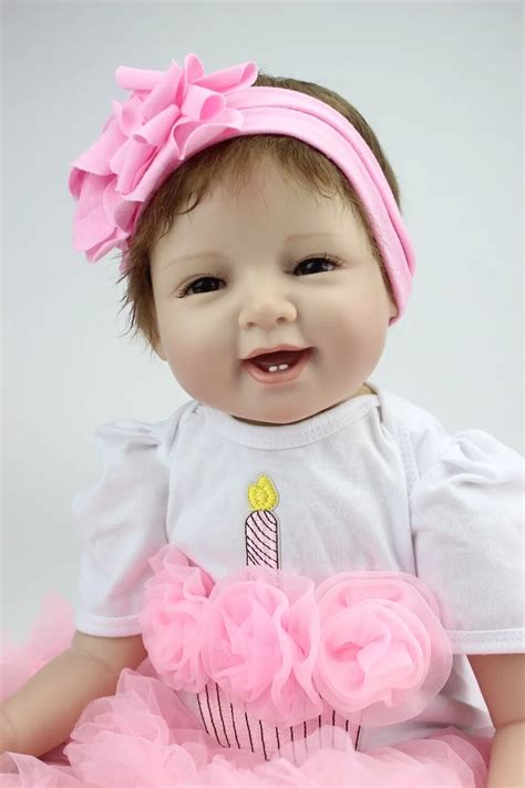 Lovely Smiling 22 Inch 55cm Soft Silicone Reborn Baby Dolls Realistic