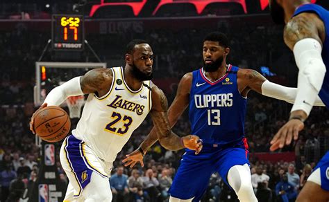 Clippers fan invades lakers' protest. Lakers players tested, but not coaches, staff in 2020 ...
