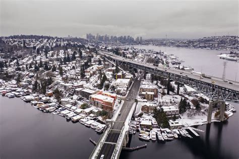 Photo Gallery Another Snowy Monday In Seattle The Seattle Times