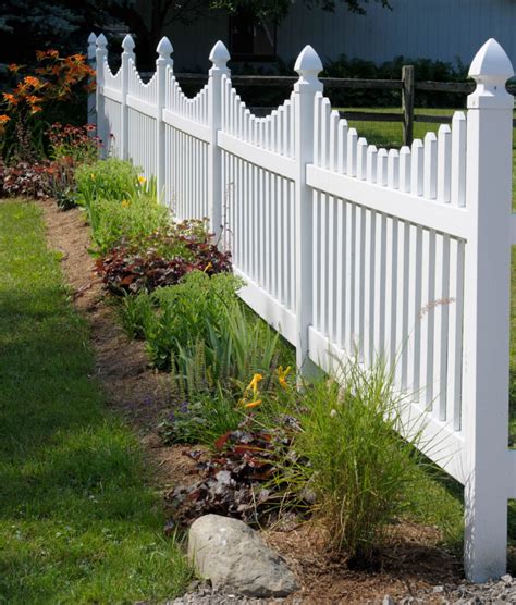 26 White Picket Fence Ideas And Designs Home Stratosphere