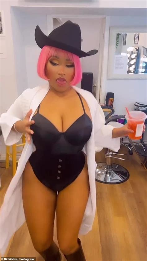 Nicki Minaj Puts Her Curves On Display In A Black Bustier As She Dances